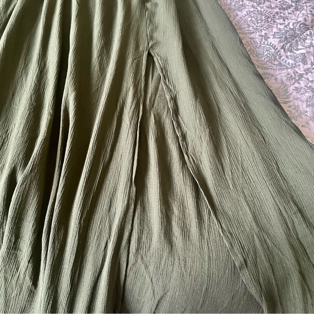 City Chic Island Smocked Maxi Dress - Picture 5 of 6